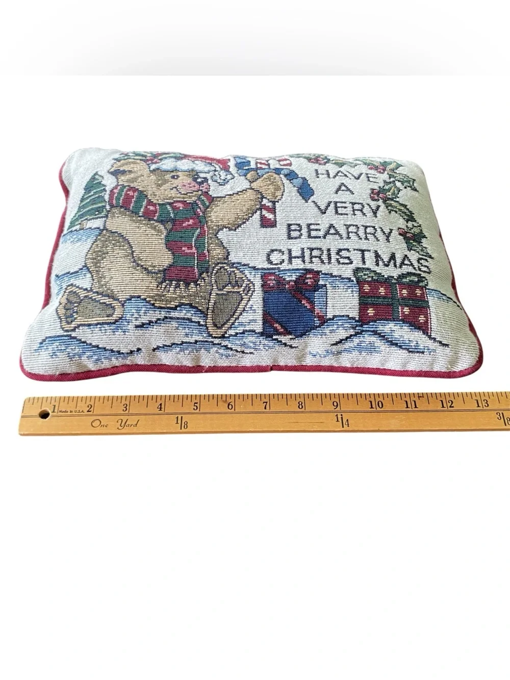 Holiday Tapestry Throw Pillow HAVE A VERY BEARRY CHRISTMAS Decorative Grannycore